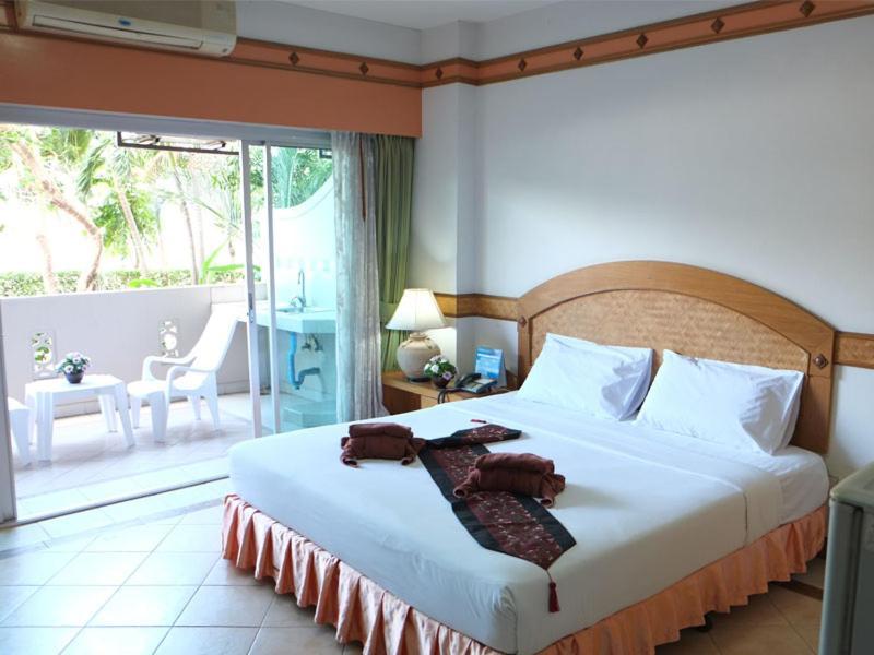 Diana Garden Resort - Sha Extra Plus Pattaya Exterior photo